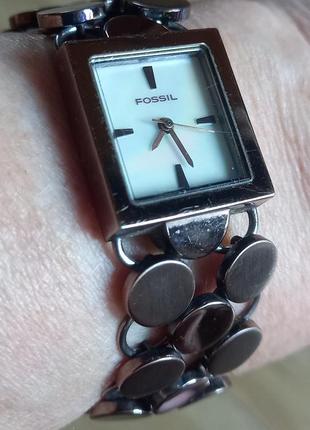 Брендовий, вінтажний годинник від  fossil. америка.