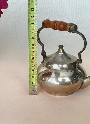 Очаровательный коллекционный чайник ! латунь.