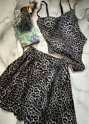 Костюм (боди + юбка) выглядит, как цельное, притягательное платье 💗 принт лео