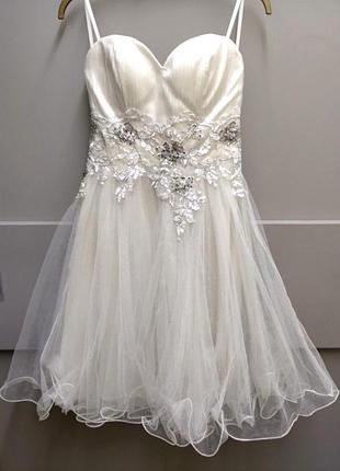 Крутое платье quiz размер xs-s пышное плаття сукня цвет айвори