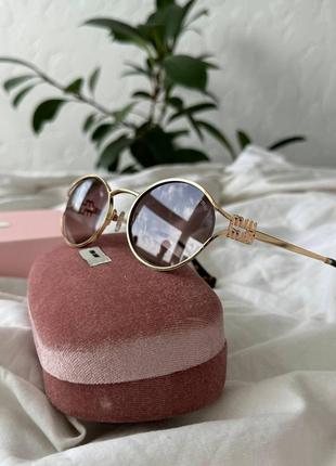 Окуляри в стилі miu miu