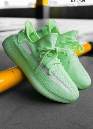Мужские кроссовки adidas yeеzy boоst 350 v2 glow in dark (зелені) 44
