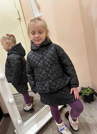 Крутой костюм куртка и юбка