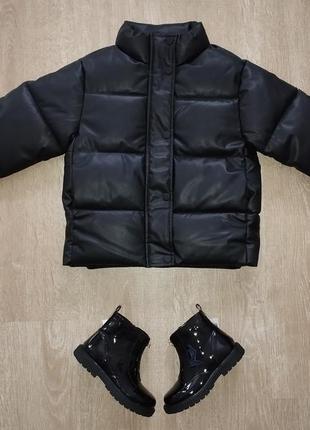 Суперовая куртка zara для девочки 4-5 лет отличного качества
