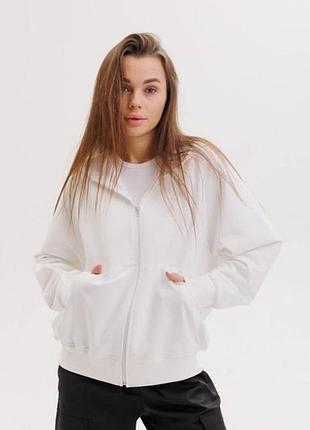 Кофта на замку