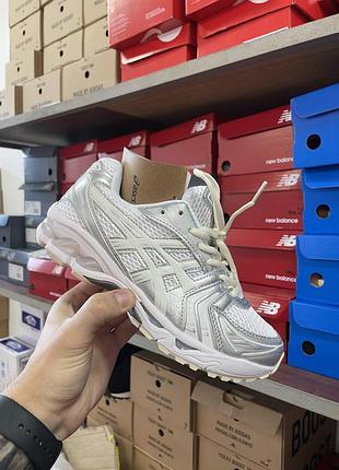 Asics gel-kayano 14 white silver жіночі кросівки асікс гель кайано 14 сітка