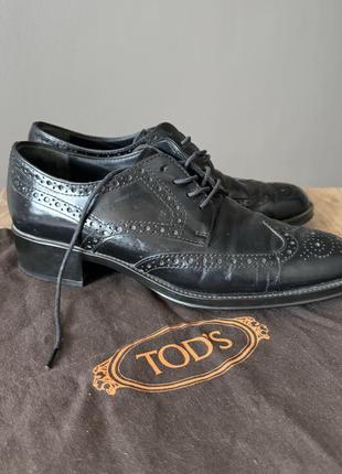Чорні шкіряні оксфорди tod’s