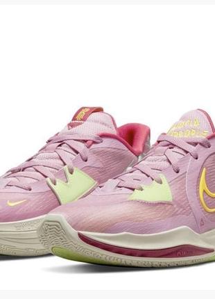 Nike kyrie 5 low one world one people pink