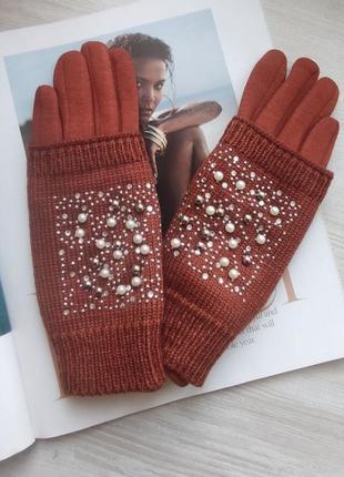Жіночі теплі рукавички, в'язання намистини світло- руде коричневі1 фото