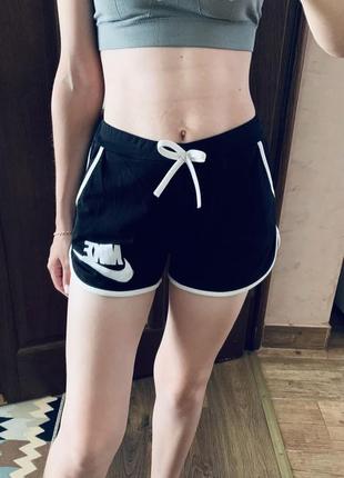 Шорти nike