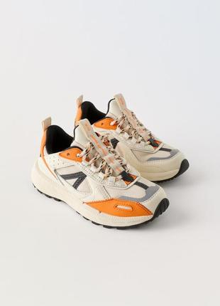 Стильные кроссовки vibram® фирмы zara (размер: 34, 36)