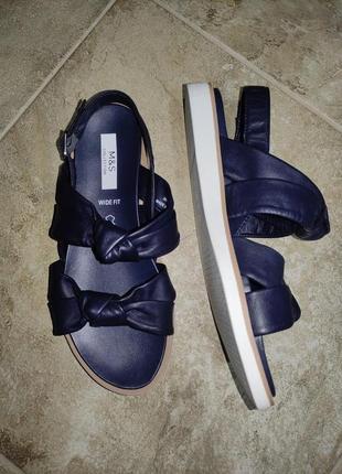 Кожаные босоножки / сандалии marks & spencer (100% кожа)