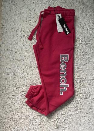 Яскраві спортивні шани bench.