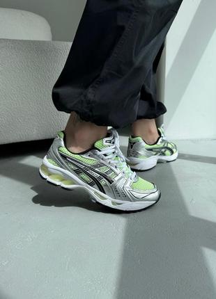 Женские кроссовки asics gel-kayano 14 silver lighr green ассикс серебристого с салатовым цветами