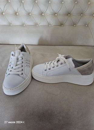 Продам кожаные мокасины rieker