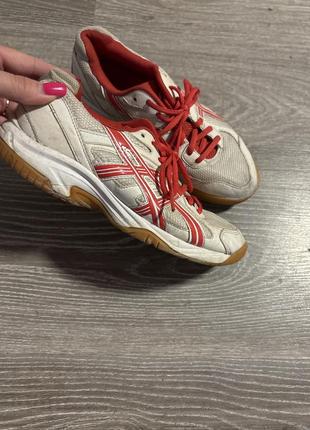 Кроси asics