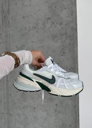 Трендові кросівки nike