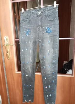 Джинсы,котон,стрейч,р.48,46,44 италия ц.250 гр
