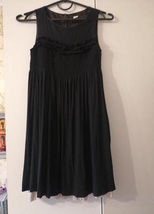 Красивое платье zara 11-12 лет