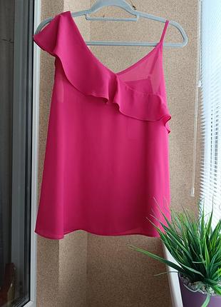 Красивая ассиметричная однотонная блуза из струящейся ткани