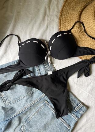 Раздельный черный купальник с стрингами на завязках primark