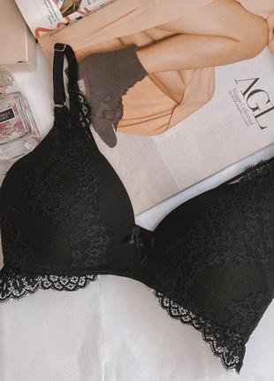 Жіночий бюстгальтер  бренду hunkemoller