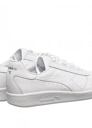 Кросівки жіночі білі 40р