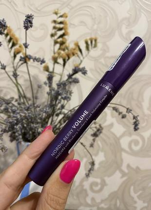 Туш для вій для обʼєму lumene nordic berry