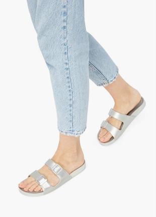 Шльопанці justfab