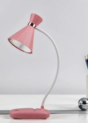 Led лампа багатофункціональна настільна 3 вт пластикова з регулюванням світла для дому та офісу. рожевий