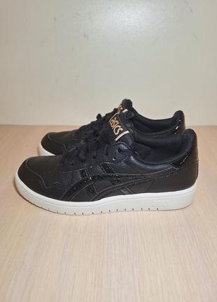 Кроссовки asics