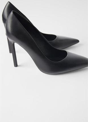 Нові туфлі zara