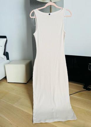 Новое нюдовое платье h&m из новой коллекции тренд лета 2024 года