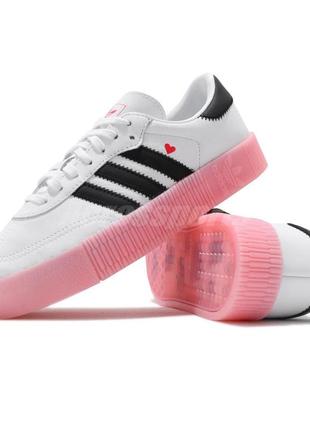 Брендовые женские кроссовки adidas samba из искусственной кожи белые с розовой резиновой подошвой 364 фото