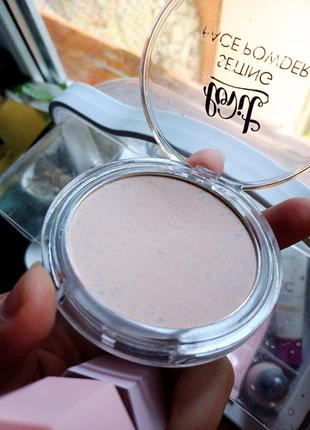 Набор декоративной косметики lovit