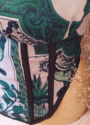 Корсет топ корсет prettylittlething