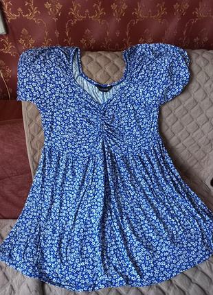 Сукня коротка