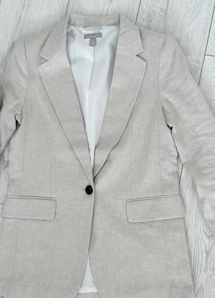 Пиджак из смеси льна светло-бежевый h&m базовый актуальный на лето женский жакет
