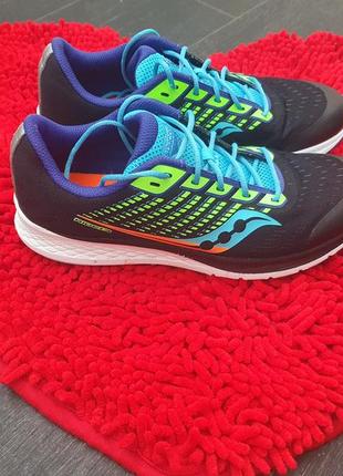 Кросівки saucony