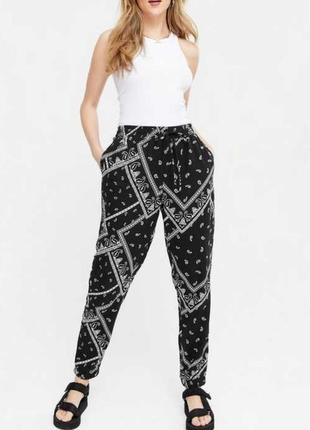 Брюки летние черные базовые легкие 44 46 s m женские брюки