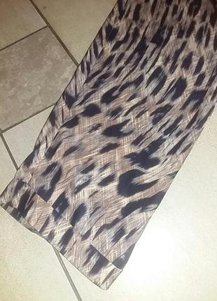 Бомбезные классические брюки в леопардовом принте на резинке. швейцария.