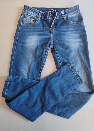 Стрейчевые джинсы новые