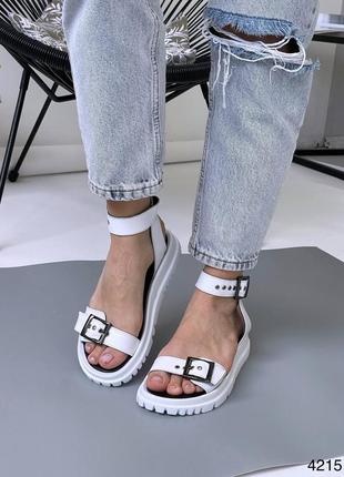 Акция!! кожаные босоножки 950 грн