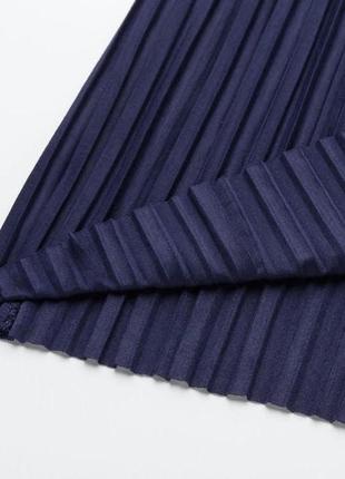 Uniqlo плаття сукня плісироване темно-синє8 фото