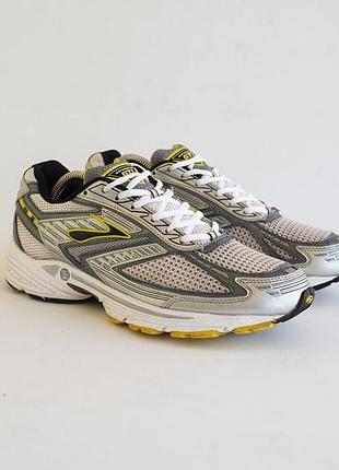 Кросівки бігові спортивні brooks adrenaline gts 8 розмір 42-43