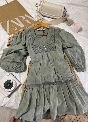 Легке літнє плаття zara
