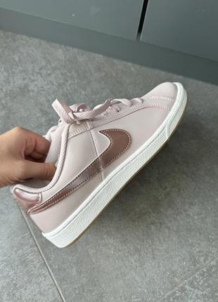 Кроссовки nike