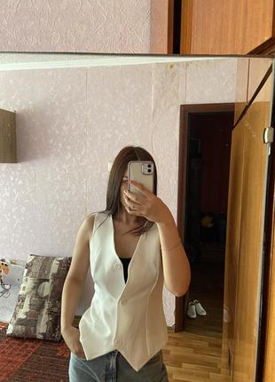 Жилет костюмний