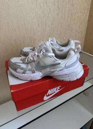 Кроссовки nike