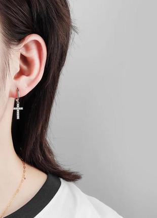 Серьги крестики серебро 925 покрытие фианиты2 фото